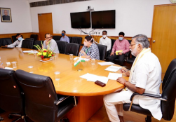 राज्यमंत्री श्री प्रहलाद सिंह पटेल जी  की अध्यक्षता में निफ्टम अधिनियम के अंतर्गत प्रस्तावित नियमों के निरूपण के संबंध में समीक्षा बैठक की गई।