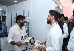 श्री चिराग पासवान, केंद्रीय मंत्री, #MOFPI ने आज निफ्टेम, कुंडली में आयोजित #SUFALAM2.0 का उद्घाटन किया। जिसके दौरान कार्यक्रम में उपस्थित इनोवेटर्स व उद्यमियों को संबोधित करते हुए कहा "यह स्टार्टअप कॉन्क्लेव इनोवेशन, कृषि-उद्यमिता एवं युवा भारत की आकांक्षाओं का संगम है" यह कार्यक्रम वर्तमान व प्रस्तावित #NIFTEM संस्थानों के समन्वय से एक भविष्योन्मुखी एवं वैश्विक स्तर पर प्रतिष्ठित खाद्य इकोसिस्टम को सशक्त बनाएगा। आइए हम सब मिलकर ऐसा भारत गढ़ें, जहाँ दुनिया के हर डाइनिंग टेबल पर कम से कम एक खाद्य उत्पाद मेड