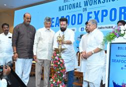 Union Food Processing Industries Minister Shri @iChiragPaswan addressed the National Workshop on Seafood Exports organized in Visakhapatnam, #AndhraPradesh today in the presence of Andhra Pradesh Chief Minister Shri @ncbn. In his address, he said that India has achieved a record achievement in seafood exports in the year 2025-26. Now the country aims to increase its share in the global market through value addition and modern processing. He said that India will have to move beyond export of raw marine produ