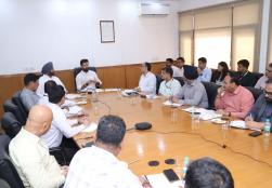 A meeting was held at Panchsheel Bhawan, New Delhi under the co-chairmanship of Shri Chirag Paswan, Union Minister, #MOFPI and Shri Ravneet Singh Bittu, Union Minister of State, #MOFPI, during which the ongoing preparations for the upcoming mega food event ‘World Food India’ were reviewed. Also in the meeting, the Hon’ble Ministers gave their respective guidelines on various aspects of the event.