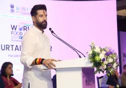 विश्व खाद्य भारत 2025 के पूर्वावलोकन समारोह में, माननीय केंद्रीय खाद्य प्रसंस्करण उद्योग मंत्री, श्री चिराग पासवान ने डब्ल्यूएफआई 2025 के विजन और पैमाने पर एक सम्मोहक भाषण दिया। उन्होंने इस बात पर जोर दिया कि यह संस्करण कितना बड़ा, बेहतर और परिवर्तनकारी होगा - वैश्विक मंच पर भारत के खाद्य प्रसंस्करण क्षेत्र की धारणाओं को नए सिरे से परिभाषित करेगा।