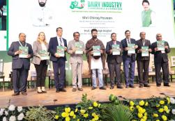 Shri Chirag Paswan, Union Minister, #MoFPI, today inaugurated the Dairy Industry Conference & Exhibition held at the Yashobhoomi Convention Centre in New Delhi. In his address, he stated that through value addition to milk and milk-based products, we can not only enhance the incomes of farmers and entrepreneurs but also take Indian dairy brands to the global market. By bringing together stakeholders, entrepreneurs, and experts associated with the dairy industry, this platform is providing a new direction to