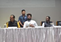  श्री चिराग पासवान, केंद्रीय खाद्य प्रसंस्करण उद्योग मंत्री ने तेजपुर विश्वविद्यालय, असम में #PMFMEScheme के अंतर्गत स्थापित इन्क्यूबेशन सेंटर का उद्घाटन किया। यह अत्याधुनिक सेंटर युवाओं, स्टार्टअप्स, स्वयं सहायता समूहों (SHGs) और उद्यमियों को आधुनिक फूड प्रोसेसिंग सुविधाएँ उपलब्ध कराएगा। इसके माध्यम से स्थानीय कृषि उत्पादों को मूल्य संवर्धन के साथ नए बाज़ारों तक पहुँचाने का मार्ग प्रशस्त होगा। साथ ही यह पहल युवाओं, स्टार्टअप्स, #SHGs और उद्यमियों के लिए नवाचार और उद्यमिता के नए अवसर सृजित करेगी।