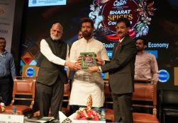 Shri Chirag Paswan, Union Minister of Food Processing Industries, today inaugurated the ‘India Spices Conclave 2026’, organized by the PHDCCI. In his address during the conclave, while highlighting the roadmap to double India's spice industry, he stated that this conclave would play a pivotal role in propelling this sector to new heights through new ideas, robust strategies, and concrete action plans. Furthermore, he laid special emphasis on value addition, quality improvement, boosting exports, and strengt