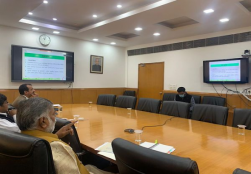 राज्य मंत्री श्री प्रहलाद सिंह पटेल ने प्रधानमंत्री किसान संपदा योजना (#PMKSY) के तहत आने वाले बीएफएल स्कीम (बैकवर्ड फॉरवर्ड लिंकेज योजना) पर एक बैठक की अध्यक्षता की। बैठक में बीएफएल योजना पर आधारित एक प्रस्तुतीकरण द्वारा योजना की प्रगति और स्थिति पर विस्तार से चर्चा की गई।