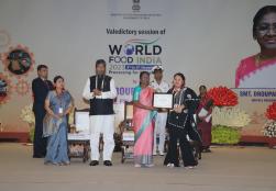 प्रधानमंत्री किसान संपदा योजना (पीएमकेएसवाई) के तहत सर्वश्रेष्ठ महिला स्वामित्व वाले उद्यम