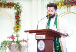 केंद्रीय खाद्य प्रसंस्करण उद्योग मंत्री श्री चिराग पासवान ने निफ्टेम, तंजावुर में आयोजित दीक्षांत समारोह को संबोधित करते हुए कहा कि 'खाद्य प्रौद्योगिकी और नवाचार में प्रशिक्षित यह स्नातक के छात्र देश के #MakeinIndia और #AtmanirbharBharat पहल में महत्वपूर्ण योगदान देंगे और वैश्विक बाज़ार में भारतीय खाद्य उत्पादों की पहचान को बढ़ाएंगे।'