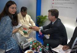 आज मेगा फूड इवेंट #WorldFoodIndia2023 के दौरान केंद्रीय मंत्री श्री @PashupatiParas ने श्री Justin Clancy MP, शेडो मिनिस्टर ऑफ स्किल्स, TAFE एंड टशरि, ऑस्ट्रेलिया के साथ बैठक की। बैठक के दौरान खाद्य प्रसंस्करण क्षेत्र व इस क्षेत्र में व्यापार को बढ़ाने में सहयोग करने से संबंधित चर्चा की।