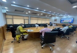 Minister of State Shri Prahlad Singh Patel chaired a meeting with the officials of the IT Division to review the website of the Ministry.