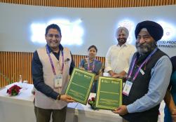 #MOFPI and several industry entities signed a total of 8 Memorandums of Understanding (MoUs) alongwith 2 NIFTEM Kundli Technology Transfers with Industries on the first day of @worldfoodindia in august presence of Union Minister of State for #MOFPI Shri @RavneetBittu