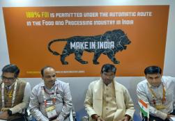 Union Minister Shri @PashupatiParas met with HE Georges Bouchikian, Minister of Industry, Lebanon on the sidelines of @worldfoodindia and discussed the areas of collaboration to enhance trade and investments in the food processing and allied sectors in India.   #WorldFoodIndia2023