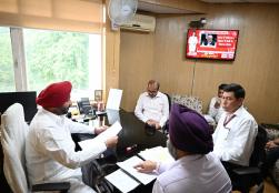 Union Minister of State for #MOFPI, Shri  Ravneet Singh bittu chaired a review meeting at Panchsheel Bhawan, New Delhi, today with the senior officials to assess the status of expenditure related to ongoing projects of the Ministry's schemes in the North Eastern Region