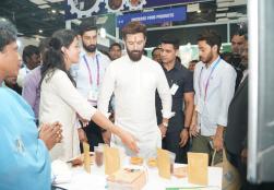 Union Minister for Food Processing Industries Shri Chirag Paswan visited the stall of #PMFMEScheme beneficiaries at World Food India 2024. Hon'ble Minister interacted with the visitors and appreciated the efforts of food processing micro entrepreneurs and their important role in increasing employment opportunities in rural areas through #FoodProcessing and making local products reach the entire country