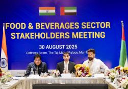 Shri Chirag Paswan, Union Minister, #MOFPI attended the 'Food & Beverage Sector Stakeholders Meet' held at Mumbai in presence of Shri Piyush Goyal, Union Minister of Commerce & Industry and H.E. Dr. Thani bin Ahmed Al Zeyoudi, UAE’ MOS for Foreign Trade