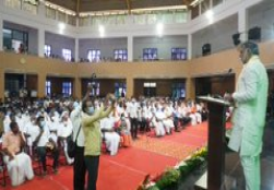 राज्यमंत्री श्री प्रहलाद सिंह पटेल ने आज IIFPT में एसएचजी और एफपीओ के लिए #PMFMEScheme जागरूकता कार्यक्रम का उद्घाटन किया। इस अवसर पर उन्होनें एसएचजी और एफपीओ को पीएमएफएमई योजना  का लाभ उठाने के लिए भी प्रोत्साहित किया।