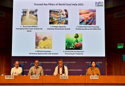 आज नई दिल्ली के नेशनल मीडिया सेंटर में #WorldFoodIndia2023 पर प्रेस कॉन्फ्रेंस के दौरान #MOFPI के केंद्रीय राज्य मंत्री श्री प्रहलाद सिंह ने अपने संबोधन में कहा कि 'अगर हम दुनिया में अपनी पहचान बनाना चाहते हैं तो हमें नई तकनीकों का प्रयोग करके व्यवस्थित तरीके से आगे बढ़ना होगा और वर्ल्ड फूड इंडिया में यही हमारा लक्ष्य है।'