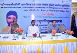 Union Minister of #MOFPI Shri Pashupati Kumar Paras addressed a press conference in Hajipur, Bihar, organised by Niftem, Haryana on the achievements of PMFME Scheme operated in the state today.