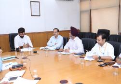 Union Minister for Food Processing Industries Shri Chirag Paswan chaired the Project Approval Committee (#PAC) meeting today at Panchsheel Bhawan, New Delhi. Project proposals for setting up of multiproduct food irradiation units under the sub-scheme Cold Chain of #PMKSY were discussed in the meeting.