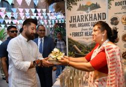 Union Minister of Food Processing Industries Shri Chirag Paswan launched the #PMFMEBazaar today. On this occasion, he visited the stalls set up by #PMFME beneficiaries, interacted with the entrepreneurs, and appreciated their innovative products, local talent, and inspiring entrepreneurial spirit. Through the #PMFMEConclave2026, local products, indigenous enterprises, and micro food processing units are gaining new recognition and opportunities. Union Minister of Food Processing Industries Shri Chirag Paswan launched the #PMFMEBazaar today. On this occasion, he visited the stalls set up by #PMFME beneficiaries, interacted with the entrepreneurs, and appreciated their innovative products, local talent, and inspiring entrepreneurial spirit. Through the #PMFMEConclave2026, local products, indigenous enterprises, and micro food processing units are gaining new recognition and opportunities.