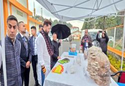 Union Minister of Food Processing Industries, Shri Chirag Paswan, visited the Mushroom Development Centre located in Upper Shillong, where he observed the state-of-the-art facilities, ongoing activities, and innovations, and engaged in a detailed interaction with the officials. During the visit, machinery imported from Japan for the production of Shiitake mushroom blocks was inspected, and the Centre was commended for the successful integration and utilization of Japanese technology. Furthermore, he interac