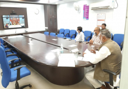 PM Shri Narendra Modi addressed a webinar on the positive impact of #Budget2022 on Rural Development. MoS Shri Prahlad Singh Patel joined the webinar via video conferencing from the Collectorate Office, Damoh.
