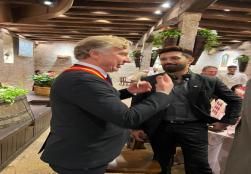 खाद्य प्रसंस्करण उद्योग मंत्री श्री चिराग पासवान ने फ्रांस में क्षेत्रीय दौरे के दौरान विभिन्न देशों के मंत्रियों के साथ खाद्य प्रसंस्करण उद्योग के विस्तार और नवीनीकरण से संबंधित वार्ता की। मंत्री जी ने #FoodProcessing सेक्टर से जुड़ी कई महत्वपूर्ण परियोजनाओं पर भी चर्चा की।