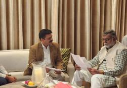 Representatives of #ASSOCHAM met Union Minister of State for @MOFPI_GOI Shri Prahlad Singh Patel in Gandhi Nagar, Gujarat, today. During the meeting, discussion was held about the Food Processing Industry and Millets.  