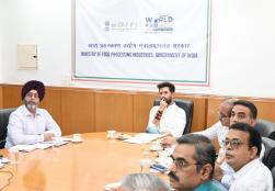 Union Minister of #MOFPI, Shri Chirag Paswan, chaired a review meeting of #PMKSY at Panchsheel Bhawan, New Delhi, today. During the meeting, he was briefed by officials of ministry on the progress of all ongoing projects under the scheme
