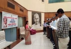 Secretary FPI, Smt Anita praveen administered preserve Unity, Integrity and security of nation Pledge to the officials of the @MOFPI_GOI during the observance of #RashtriyaEktaDiwas2022.