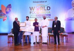 Winners of Startup Grand Challenge 2.0 were felicitated by Union Minister Shri Chirag Paswan,  Union Minister Shri Pralhad Joshi,  Union Minister of State, Shri Ravneet Singh Bittu at the inaugural ceremony of @worldfoodindia.