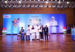 स्टार्टअप ग्रैंड चैलेंज 2.0 के विजेताओं को @worldfoodindia के उद्घाटन समारोह में केंद्रीय मंत्री श्री चिराग पासवान, केंद्रीय मंत्री श्री प्रल्हाद जोशी, केंद्रीय राज्य मंत्री श्री रवनीत सिंह बिट्टू द्वारा सम्मानित किया गया।