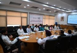 Union Minister of #MOFPI, Shri Chirag Paswan, chaired a review meeting of #PMKSY at Panchsheel Bhawan, New Delhi, today. During the meeting, he was briefed by officials of ministry on the progress of all ongoing projects under the scheme