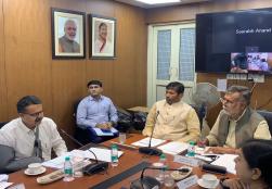 Union Minister of #MOFPI Shri Pashupati Kumar Paras & Union Minister of State Shri Prahlad Singh Patel discussed implementation of official language policy in Hindi Advisory Committee meeting for year 2023. They also advocated use of Hindi language in government offices.