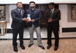 Union Minister of #MOFPI, Shri Chirag Paswan had an engaging interaction with Jaleel Holdings on the sidelines of #Gulfood2025, focusing on forging deeper partnerships with Indian Farmer Producer Organizations (FPOs). The agenda of meeting is to ensure that high-quality Indian products reach the global Indian diaspora, strengthening agri-value chains and opening up new opportunities for farmers and international markets.  #WorldFoodIndia2025 #ProcessingForProsperity