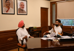 Shri Ravneet Singh Bittu, Union Minister of State for Food Processing Industries, met Shri Chirag Paswan, Union Minister of #MOFPI, at Panchsheel Bhawan, New Delhi, today and discussed the future course of action to drive innovation and growth in India's #foodprocessing sector.