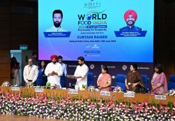 Union Minister of Food Processing Industries, Shri Chirag Paswan and Union Minister of State for Food Processing Industries, Shri Ravneet Singh, launched the website and mobile application for World Food India 2024 in a curtain raiser event at National Media Centre, New Delhi today.