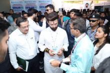 श्री चिराग पासवान, केंद्रीय मंत्री, #MOFPI ने आज निफ्टेम, कुंडली में आयोजित #SUFALAM2.0 का उद्घाटन किया। जिसके दौरान कार्यक्रम में उपस्थित इनोवेटर्स व उद्यमियों को संबोधित करते हुए कहा "यह स्टार्टअप कॉन्क्लेव इनोवेशन, कृषि-उद्यमिता एवं युवा भारत की आकांक्षाओं का संगम है" यह कार्यक्रम वर्तमान व प्रस्तावित #NIFTEM संस्थानों के समन्वय से एक भविष्योन्मुखी एवं वैश्विक स्तर पर प्रतिष्ठित खाद्य इकोसिस्टम को सशक्त बनाएगा। आइए हम सब मिलकर ऐसा भारत गढ़ें, जहाँ दुनिया के हर डाइनिंग टेबल पर कम से कम एक खाद्य उत्पाद मेड