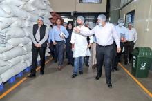 Shri Chirag Paswan, Hon’ble Minister of Food Processing Industries, visited the extraction unit of Northern Solvents Private Limited at the Greentech Mega Food Park. He highlighted that technology-driven value-added processing is enabling Indian products to reach wider markets and accelerating job creation. Shri Chirag Paswan, Hon’ble Minister of Food Processing Industries, visited the extraction unit of Northern Solvents Private Limited at the Greentech Mega Food Park. He highlighted that technology-driven value-added processing is enabling Indian products to reach wider markets and accelerating job creation.