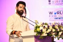 विश्व खाद्य भारत 2025 के पूर्वावलोकन समारोह में, माननीय केंद्रीय खाद्य प्रसंस्करण उद्योग मंत्री, श्री चिराग पासवान ने डब्ल्यूएफआई 2025 के विजन और पैमाने पर एक सम्मोहक भाषण दिया। उन्होंने इस बात पर जोर दिया कि यह संस्करण कितना बड़ा, बेहतर और परिवर्तनकारी होगा - वैश्विक मंच पर भारत के खाद्य प्रसंस्करण क्षेत्र की धारणाओं को नए सिरे से परिभाषित करेगा।