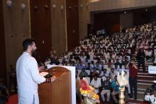 श्री चिराग पासवान, केंद्रीय मंत्री, #MOFPI ने आज निफ्टेम, कुंडली में आयोजित #SUFALAM2.0 का उद्घाटन किया। जिसके दौरान कार्यक्रम में उपस्थित इनोवेटर्स व उद्यमियों को संबोधित करते हुए कहा "यह स्टार्टअप कॉन्क्लेव इनोवेशन, कृषि-उद्यमिता एवं युवा भारत की आकांक्षाओं का संगम है" यह कार्यक्रम वर्तमान व प्रस्तावित #NIFTEM संस्थानों के समन्वय से एक भविष्योन्मुखी एवं वैश्विक स्तर पर प्रतिष्ठित खाद्य इकोसिस्टम को सशक्त बनाएगा। आइए हम सब मिलकर ऐसा भारत गढ़ें, जहाँ दुनिया के हर डाइनिंग टेबल पर कम से कम एक खाद्य उत्पाद मेड