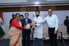 खाद्य प्रसंस्करण उद्योग के माननीय केंद्रीय मंत्री, श्री चिराग पासवान ने आज नई दिल्ली के वाणिज्य भवन में #PMFMEUdyamotsav का उद्घाटन किया। यह कार्यक्रम #PMFMEScheme के तहत 2,00,000 लोन मंज़ूरी के ऐतिहासिक पड़ाव का जश्न मनाने के लिए आयोजित किया गया था। इस मौके पर, उन्होंने हिस्सा लेने वाले सूक्ष्म उद्यमियों को इनोवेशन, वैल्यू एडिशन और उच्च गुणवत्ता वाले उत्पादों के निर्माण के ज़रिए अपने उद्यमों को नई ऊंचाइयों तक ले जाने के लिए प्रोत्साहित किया। #FoodProcessing खाद्य प्रसंस्करण उद्योग के माननीय केंद्रीय मंत्री, श्री चिराग पासवान ने आज नई दिल्ली के वाणिज्य भवन में #PMFMEUdyamotsav का उद्घाटन किया। यह कार्यक्रम #PMFMEScheme के तहत 2,00,000 लोन मंज़ूरी के ऐतिहासिक पड़ाव का जश्न मनाने के लिए आयोजित किया गया था। इस मौके पर, उन्होंने हिस्सा लेने वाले सूक्ष्म उद्यमियों को इनोवेशन, वैल्यू एडिशन और उच्च गुणवत्ता वाले उत्पादों के निर्माण के ज़रिए अपने उद्यमों को नई ऊंचाइयों तक ले जाने के लिए प्रोत्साहित किया। #FoodProcessing