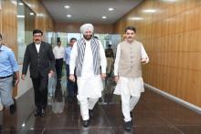 Mr. Ravneet Singh Bittu, Union Minister of State, #MOFPI visited the ice cream, khoya, and potato products unit at the Banas Dairy's Sanadar (Diyodar) plant. During the visit, the Honorable Minister appreciated Banas Dairy's efforts to increase farmers' income and highlighted the impact of the 'Prosperity through Cooperation' initiative, which empowers farmers through cooperative efforts and promotes rural prosperity.