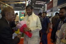 Union Minister Shri @PashupatiParas  visited the pavilion of @NIFTEM_Tnj at @worldfoodindia and interacted with the exhibitors there. He praised the contributions of the institute to providing new technologies.