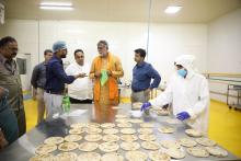 Union Minister of State for #MOFPI Shri Prahlad Singh Patel paid a visit to India Food Park located in Karnataka's Tumkur district, during which he took stock of Shaka Harry unit and food products manufactured there.