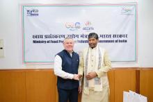 केंद्रीय मंत्री श्री पशुपति कुमार पारस ने ऑस्ट्रेलियाई प्रतिनिधिमंडल को आस्ट्रेलिया की अग्रणी कंपनियों और व्यापारिक संघों के साथ आगामी मेगा फूड इवेंट @worldfoodindia में हिस्सा लेने के लिए आमंत्रित भी किया।