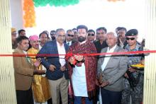 Shri Chirag Paswan, Union Minister, #MoFPI, inaugurated the Common Incubation Center sanctioned under the #PMFME scheme at the Agricultural Produce Market Committee complex in Balicha, Udaipur. The processing lines established here will create a robust ecosystem for development by providing value addition, quality improvement, and market linkages to local SHGs/FPOs/entrepreneurs through the processing of minor forest products, fruits, and spices.