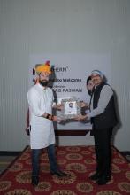 खाद्य प्रसंस्करण उद्योग मंत्री, श्री चिराग पासवान ने अजमेर के रूपनगढ़ स्थित 'ग्रीनटेक मेगा फूड पार्क' का दौरा किया और वहाँ की आधुनिक सुविधाओं तथा उन्नत प्रसंस्करण क्षमताओं की सराहना की। खाद्य प्रसंस्करण उद्योग मंत्रालय के सहयोग से विकसित यह पार्क किसानों के लिए नए अवसर सृजित कर रहा है, जिससे हजारों लोगों को लाभ पहुँच रहा है और स्थानीय स्तर पर रोज़गार के अवसर पैदा हो रहे हैं। खाद्य प्रसंस्करण उद्योग मंत्री, श्री चिराग पासवान ने अजमेर के रूपनगढ़ स्थित 'ग्रीनटेक मेगा फूड पार्क' का दौरा किया और वहाँ की आधुनिक सुविधाओं तथा उन्नत प्रसंस्करण क्षमताओं की सराहना की। खाद्य प्रसंस्करण उद्योग मंत्रालय के सहयोग से विकसित यह पार्क किसानों के लिए नए अवसर सृजित कर रहा है, जिससे हजारों लोगों को लाभ पहुँच रहा है और स्थानीय स्तर पर रोज़गार के अवसर पैदा हो रहे हैं।