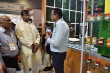 Union Minister Shri @PashupatiParas paid the visit to @NiftemHaryana pavilion at @worldfoodindia and interacted with the exhibitors. He commended the institute for delivering value education to food processing students.
