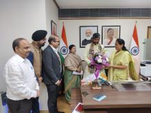  Union Minister Km Shobha Karandlaje assumed charge as MoS of #MOFPI at Panchsheel Bhawan, New Delhi, today.   The Minister also had a meeting with the Union Minister of MoFPI Shri Pashupati Kumar Paras and the Ministry's senior officials.