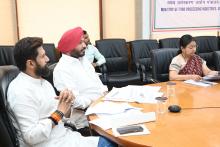 #MOFPI के केंद्रीय मंत्री श्री चिराग पासवान एवं राज्यमंत्री श्री रवनीत सिंह बिट्टू ने आज नई दिल्ली के पंचशील भवन में एक अंतर-मंत्रालयी अधिकार प्राप्त समिति (IMEC) की बैठक की अध्यक्षता की, जिसमें मंत्रालय की #PMFMEScheme की समीक्षा की गई।